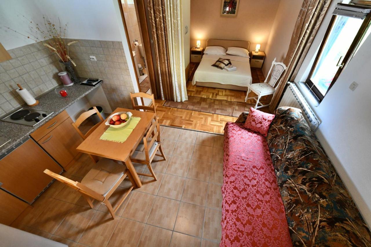 Apartments Alan Saborsko Εξωτερικό φωτογραφία